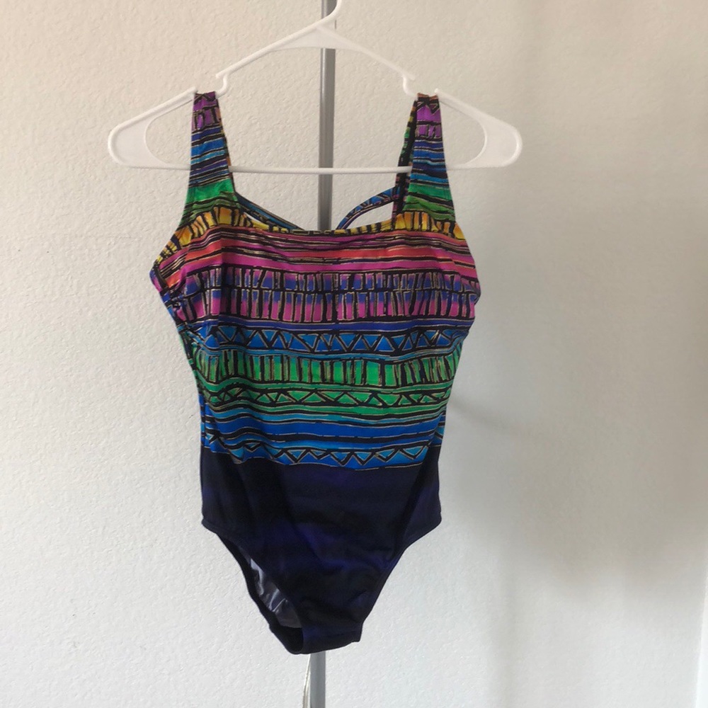 NWT one piece Swimsuit Le Cove /Size 10